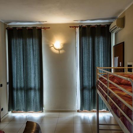 Bed And Breakfast Linate Peschiera Borromeo Экстерьер фото